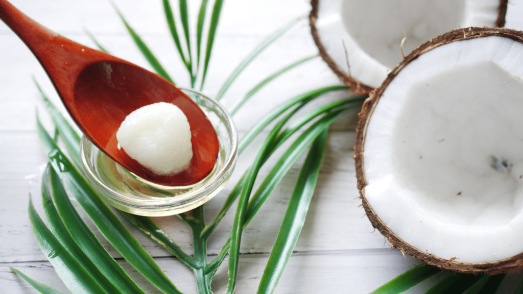 Coconut Oils for Eyelash Growth 